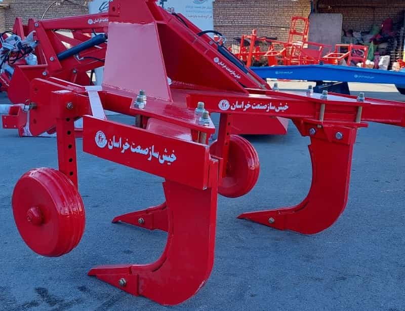 تصویر 2 از گاوآهن زیرشکن با نفوذگر به لایه سخت زمین